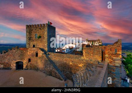 Castelo de Monsaraz, Monsaraz, Alentejo, Portugal Stock Photo