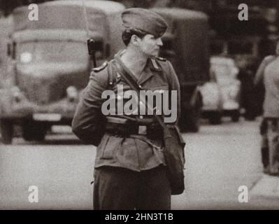 Berlin Crisis of 1961. Serie of archivel photos depicts the August 1961 travel ban between East and West Berlin and shows the building of barricades t Stock Photo