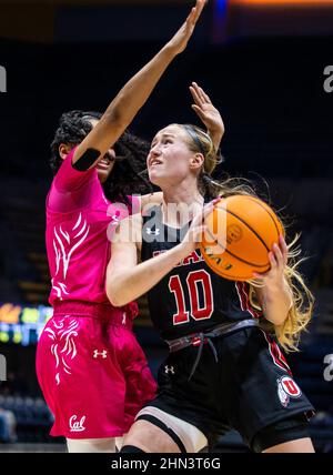 Utah guard Dru Gylten (10) dribbles during an NCAA basketball game on ...