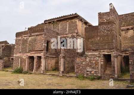 Jhinjhari Mahal, This is a protected monument and an ancient heritage, Raisen Fort, Fort was built-in 11th Century AD, Madhya Pradesh, India. Stock Photo