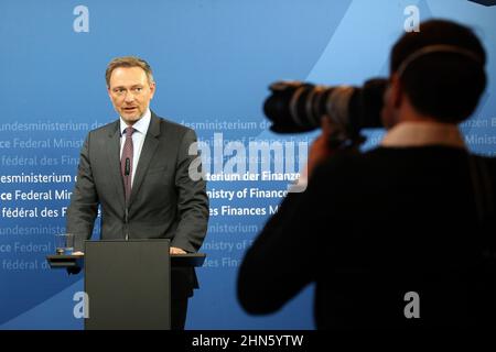 Berlin, Germany. 14th Feb, 2022. Christian Lindner (FDP), Federal Minister of Finance, answers questions from journalists at the Federal Ministry of Finance after receiving his Austrian counterpart. Credit: Wolfgang Kumm/dpa/Alamy Live News Stock Photo