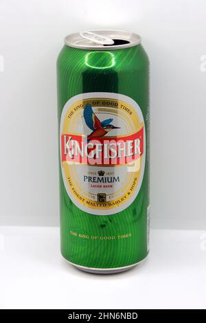 Kingfisher beer can hi res stock photography and images Alamy