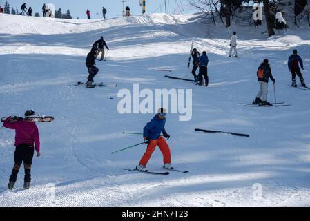 Christmas Skiing 2022 Baramulla, India. 12Th Feb, 2022. Skiers Ski On Snow Slopes In Gulmarg.  Skiing And Skating In Jammu And Kashmir Are The Most Popular Activities  During Winter Among The Domestic And The International