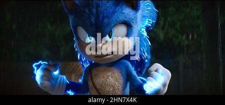 Tails (Colleen O'Shaughnessey), Sonic The Hedgehog 2 (2022). Photo  credit: Paramount Pictures and Sega/THA Stock Photo - Alamy
