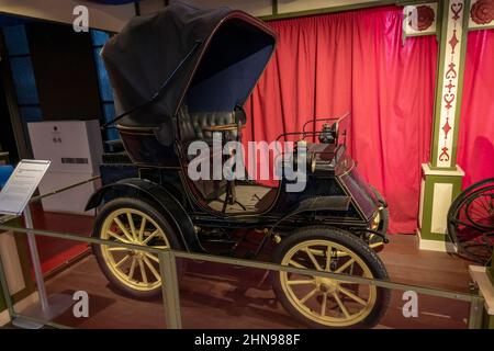 A Gardner-Serpollet Steam car (c.1901) made by Gardner-Serpollet, France, Streetlife Museum, Kingston Upon Hull, East Riding of Yorkshire, UK. Stock Photo