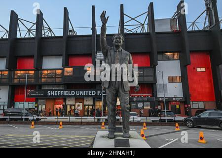 Sheffield, UK. 15th Feb, 2022. The Derek Dooley MBE statue at Bramall Lane in Sheffield, United Kingdom on 2/15/2022. (Photo by Craig Thomas/News Images/Sipa USA) Credit: Sipa USA/Alamy Live News Stock Photo