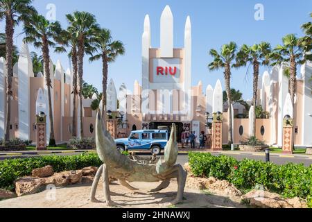 Entrance to Rui Funana Hotel, Santa Maria, Sal, República de Cabo (Cape Verde) Stock Photo