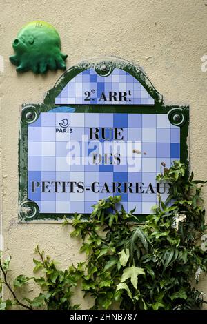 France. Paris (75) (2th district) Petits-Carreaux Street Sign Stock Photo