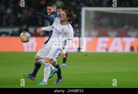 Luka Modric of Real Madrid and Pierre-Emerick Aubameyang of FC ...