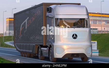 Autonomous Mercedes Benz Future Truck 2025 Truck – Stock