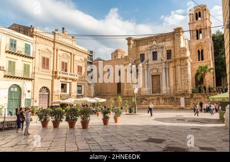 Palermo, Sicily, Italy - October 5, 2017: Bellini Square with the Santa Maria dell'Ammiraglio Church known as Martorana Church in Palermo. Stock Photo