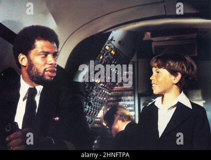 Kareem Abdul-Jabbar, Ross Harris, on-set of the Film, 'Airplane!', Paramount Pictures, 1980 Stock Photo