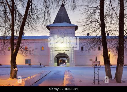 Tobolsk, Siberia, Russia-01.06.2021: Tobolsk Kremlin in winter. Towers of 'Guest yard'. Old Russian architecture of the XVIII century in the first cap Stock Photo