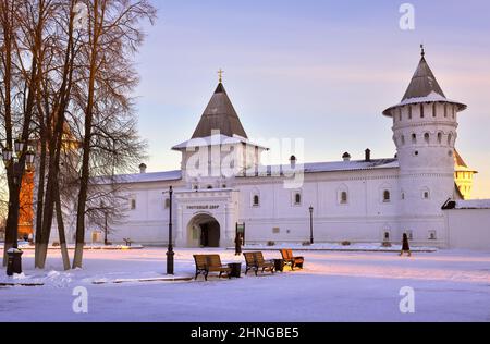 Tobolsk, Siberia, Russia-01.06.2021: Tobolsk Kremlin in winter. Towers of 'Guest yard'. Old Russian architecture of the XVIII century in the first cap Stock Photo