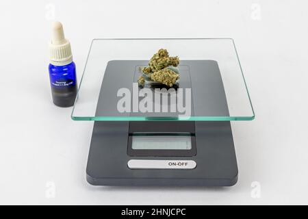 File:24 grams of cannabis buds and digital scale.jpg - Wikimedia
