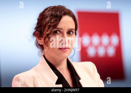 Madrid, Spanien. 17th Feb, 2022. Madrid, Spain; 17.02.2022.- Isabel Diaz Ayuso, president of the Community of Madrid, appears before the press because the leadership of her party, the Popular Party (PP), headed by Pablo Casado, is investigating whether Ayuso favored her brother in a public contract. Credit: Juan Carlos Rojas/dpa/Alamy Live News Stock Photo