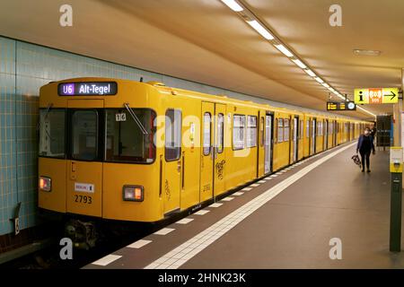 a Subway of the BVG (Berliner Verkehrsbetriebe) to Alt-Tegel on a stop at the station Friedrichstrasse Stock Photo