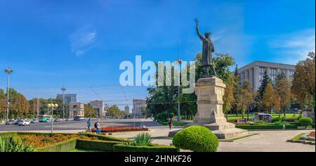 Monument to Stefan cel Mare in Chisinau, Moldova Stock Photo