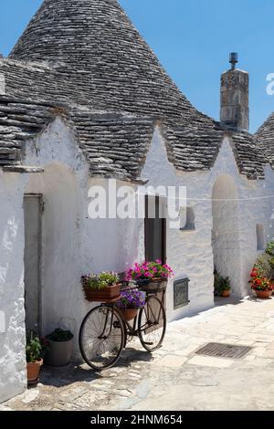 Trulli houses in Alberobello, UNESCO site, Apulia region, Italy Stock Photo