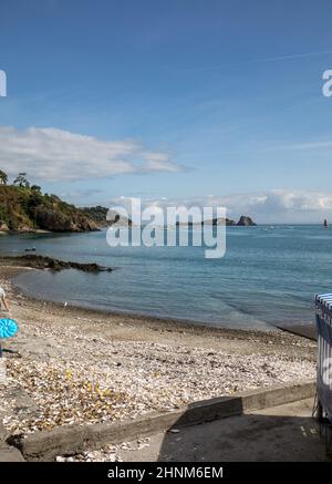 Thousands of empty shells of eaten oysters discarded on sea floor in Cancale, famous for oyster farms.  Brittany, France Stock Photo