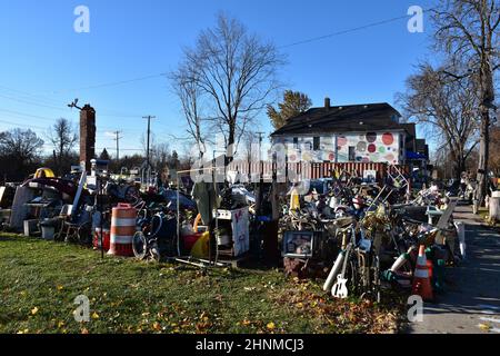 The Heidelberg Project on Heidelberg St, created by Tyree Guyton & family in the McDougall-Hunt neighbourhood of Detroit, Michigan, USA. Stock Photo