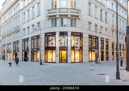 foreign tourists from european and arabic countries visit vienna to go  shopping in haute couture shops like Louis Vuitton and others Stock Photo -  Alamy