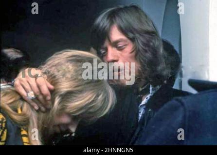 MARIANNE FAITHFULL and Mick Jagger at a reception for The Supremes in King's Road,London, January 1968. Photo: Tony Gale Stock Photo