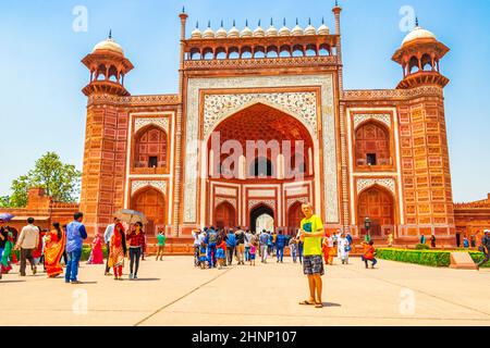 Explore Taj Mahal in a Private Tour - a Road Trip from Delhi - ViaVii