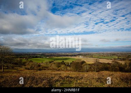 Wendover, UK. 9th February, 2022. Preparatory works for the HS2 high-speed rail link are pictured from Bacombe Hill. The Wendover Green tunnel, a 1185m cut and cover tunnel, will run alongside the centre of Wendover. Credit: Mark Kerrison/Alamy Live News Stock Photo