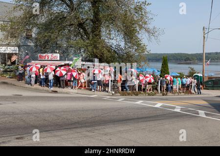 People lineup for lunch at World famous 'Reds Eats'' on Wiscasset, Maine Stock Photo