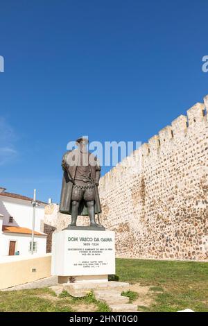 Portuguese explorer Vasco da Gama statue in front of the church in Sines. Alentejo, Portugal Stock Photo
