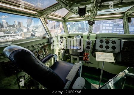 View of the Captain's chair on the command bridge of the USS Intrepid aircraft carrier, Intrepid Sea, Air and Space Museum, New York, NY, USA Stock Photo