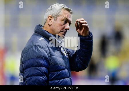 Warrington, England - 17 February 2022 - Warrington Wolves Head Coach Daryl Powell during the Rugby League Betfred Super League Round 2 Warrington Wolves vs Castleford Tigers at Halliwell Jones Stadium, Warrington, UK  Dean Williams Stock Photo