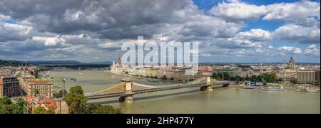 Budapest, Hungary 18.08.2021. Panoramic view of the Danube river and the embankment of Budapest, Hungary, on a sunny summer morning Stock Photo