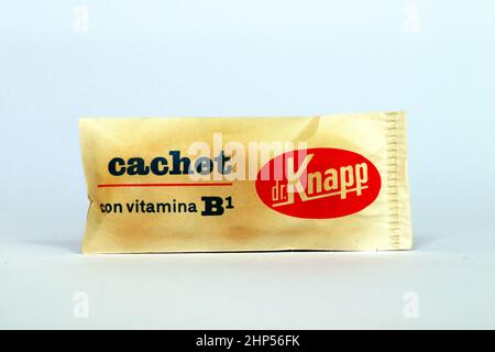 Vintage 1960s Cachets Dr. KNAPP, tablets medicine for the treatment of ...