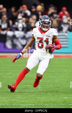 Tennessee Titans free safety Kevin Byard (31) plays against the  Indianapolis Colts during an NFL football game Sunday, Sept. 26, 2021, in  Nashville, Tenn. (AP Photo/John Amis Stock Photo - Alamy