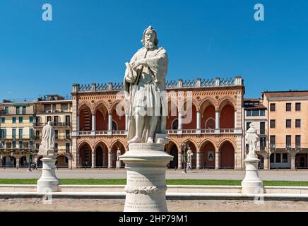 Statues and Loggia Amulea, Prato della Valle, Padua (Padova), Italy Stock Photo