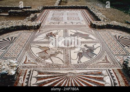 Littlecote Roman Villa near Ramsbury, Wiltshire. Well preserved mosaics with main Orpheus theme. Archival scan from a slide. June 1991. Stock Photo