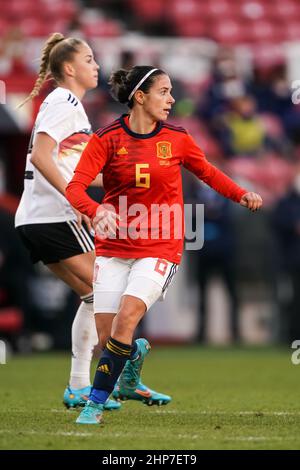 Middlesborough, England, February 17th 2022: Aitana Bonmati (6 Spain) in action during the Arnold Clark Cup football match between Germany and Spain at Riverside Stadium in Middlesborough, England.  Daniela Porcelli /SPP Stock Photo