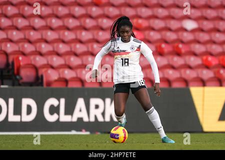 Middlesborough, England, February 17th 2022: Nicole Anyomi (18 Germany) controls the ball (action) during the Arnold Clark Cup football match between Germany and Spain at Riverside Stadium in Middlesborough, England.  Daniela Porcelli /SPP Stock Photo