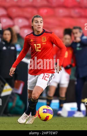 Middlesborough, England, February 17th 2022: Patricia Guijarro (12 Spain) controls the ball (action) during the Arnold Clark Cup football match between Germany and Spain at Riverside Stadium in Middlesborough, England.  Daniela Porcelli /SPP Stock Photo