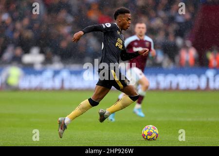 19th February 2022 ; London Stadium, London, England; Premier League football West Ham versus Newcastle; Joe Willock of Newcastle United Stock Photo