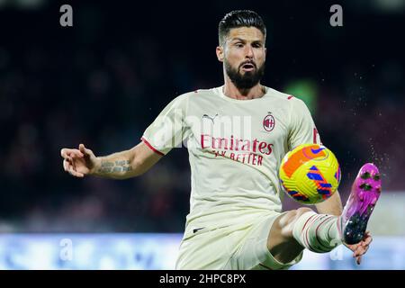 Italian Football TV on X: Giroud is the definition of CLUTCH 📚🔥   / X