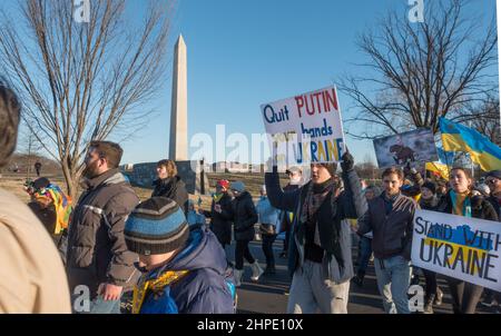 Feb. 20, 2022. Demonstrators at the Stand with Ukraine event march to the White House after a rally at the Lincoln Memorial, where they demanded an end to Russia’s aggression in Ukraine and occupation of Crimea, and implored President Biden to take stronger action to deter a Russian invasion of Ukraine. Stock Photo