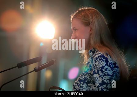 Madrid, Spanien. 21st Feb, 2022. Madrid Spain; 21.02.2022.- Informative breakfast of the New Economy Forum with Ms. Kadri Simson, European Commissioner for Energy, where she answered questions from businessmen and journalists. Credit: Juan Carlos Rojas/dpa/Alamy Live News Stock Photo