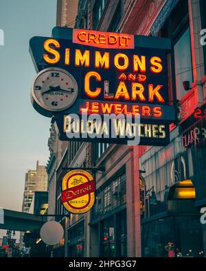 Sign for Jewelers in downtown Detroit Stock Photo - Alamy