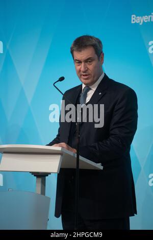Markus Soeder behind the lectern. On February 21, 2022, Markus Soeder ( CSU ), Prime Minister of Bavaria, and Hendrik Wuest ( CDU ), Prime Minister of North Rhine-Westphalia, met in Munich for talks. Afterwards, they informed in a press conference about the results and future action on the issue of climate crisis. (Photo by Alexander Pohl/Sipa USA)