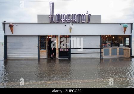 SOUTHEND-ON-SEA, ESSEX, FEBRUARY 21 2022, Southend seafront floods as Storm Franklin hits the UK, The third storm to hit the UK this week. Stock Photo
