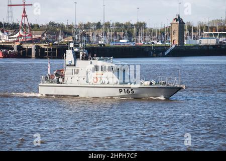 Archer-class patrol vessel P165 HMS Example in the river Tyne, north east England, UK Stock Photo