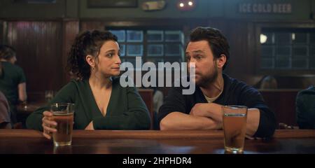 USA. Charlie Day and Jenny Slate in the (C) Prime Video film : I Want  You Back (2022). Plot: Newly dumped thirty-somethings Peter and Emma team  up to sabotage their exes' new